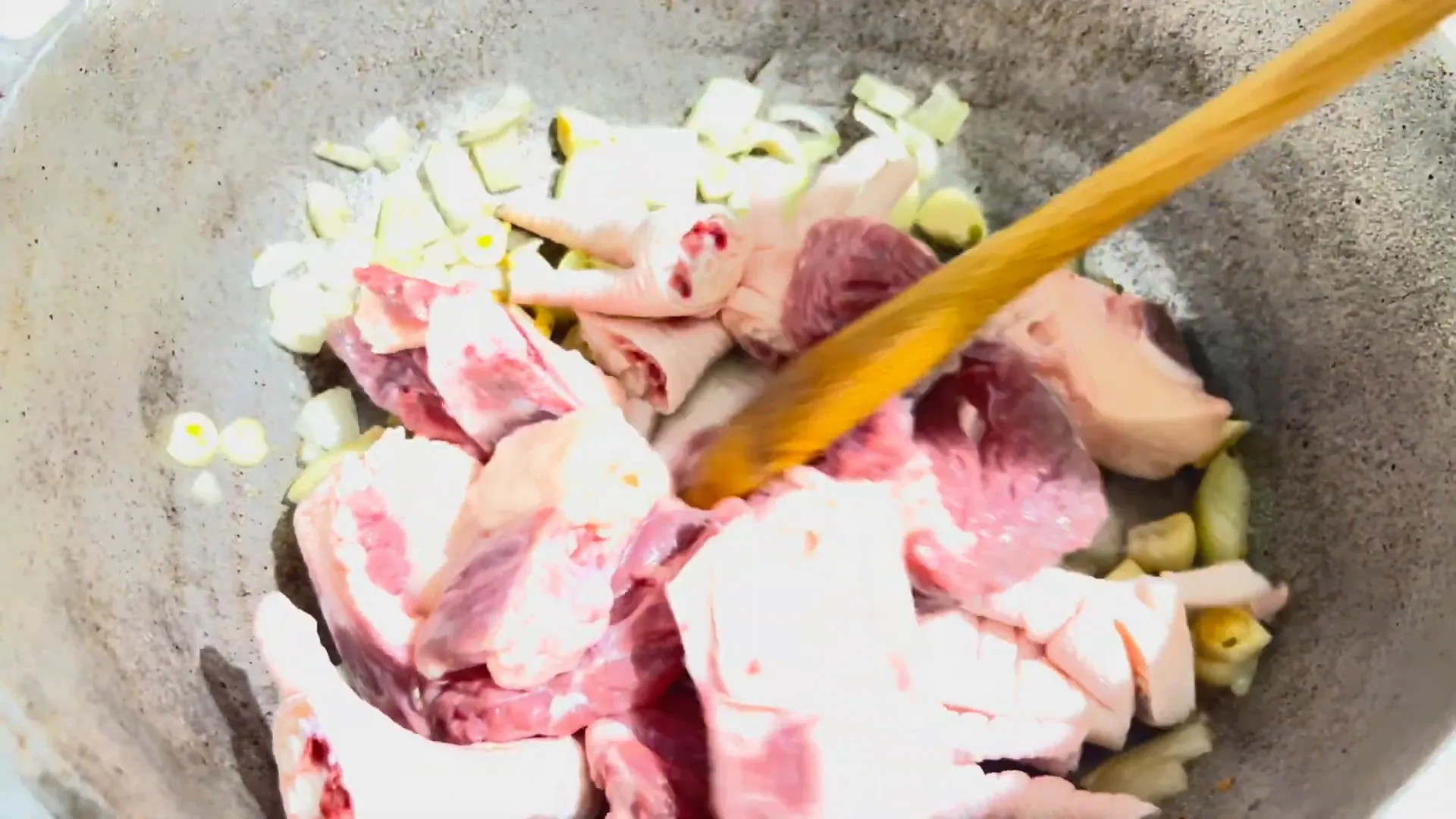 Sautéing Beef with Garlic and Onions