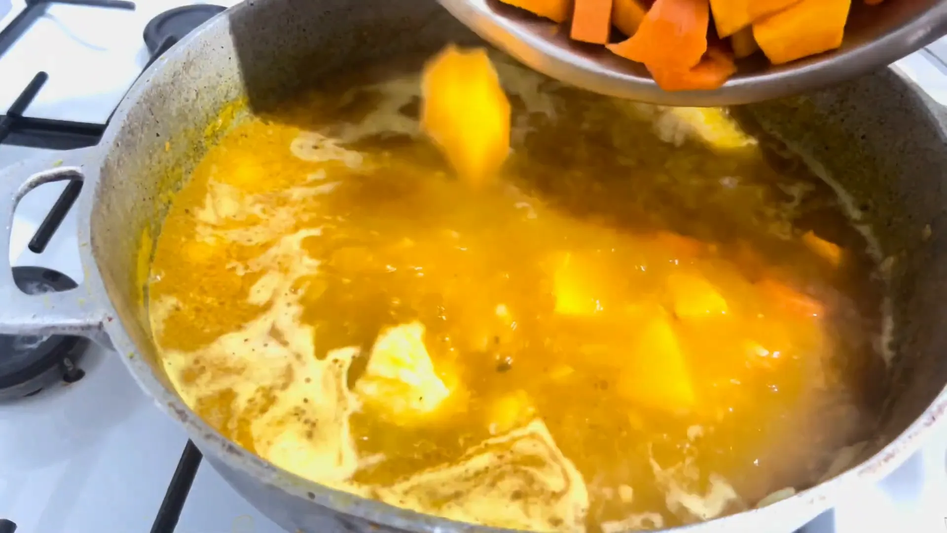 Blending Pumpkin to Add to Soup
